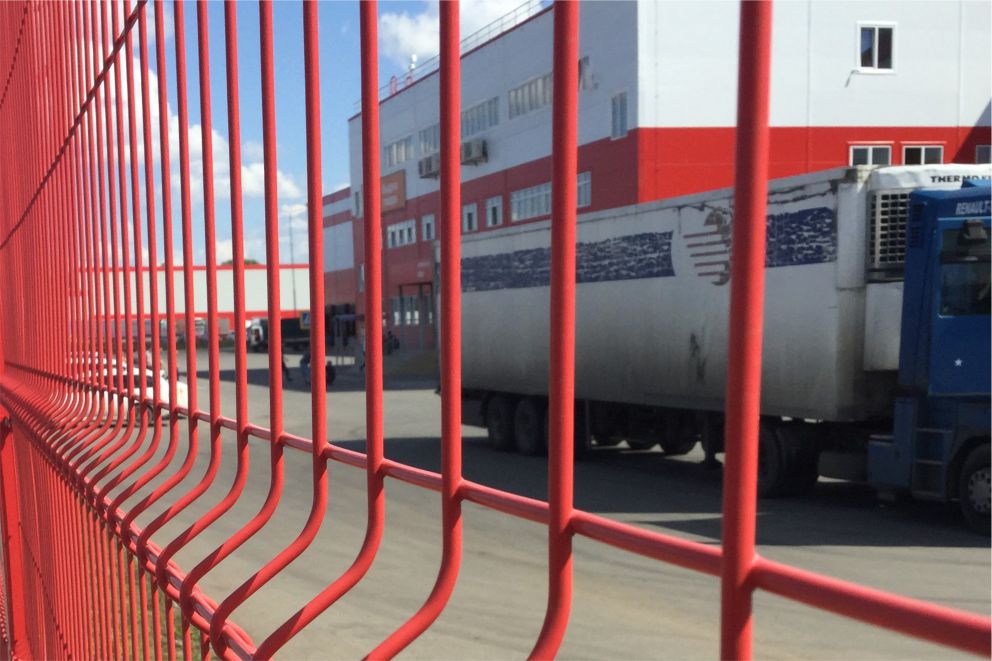 Ограждение складского комплекса